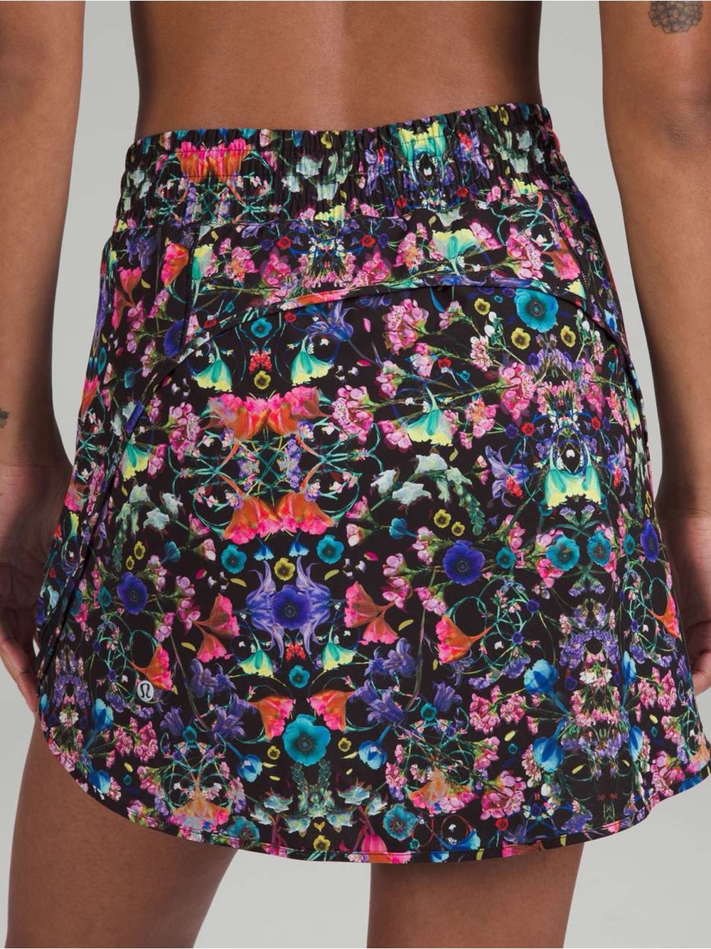 Lululemon Hotty Hot High-Rise Skirt Sz 6 *Long